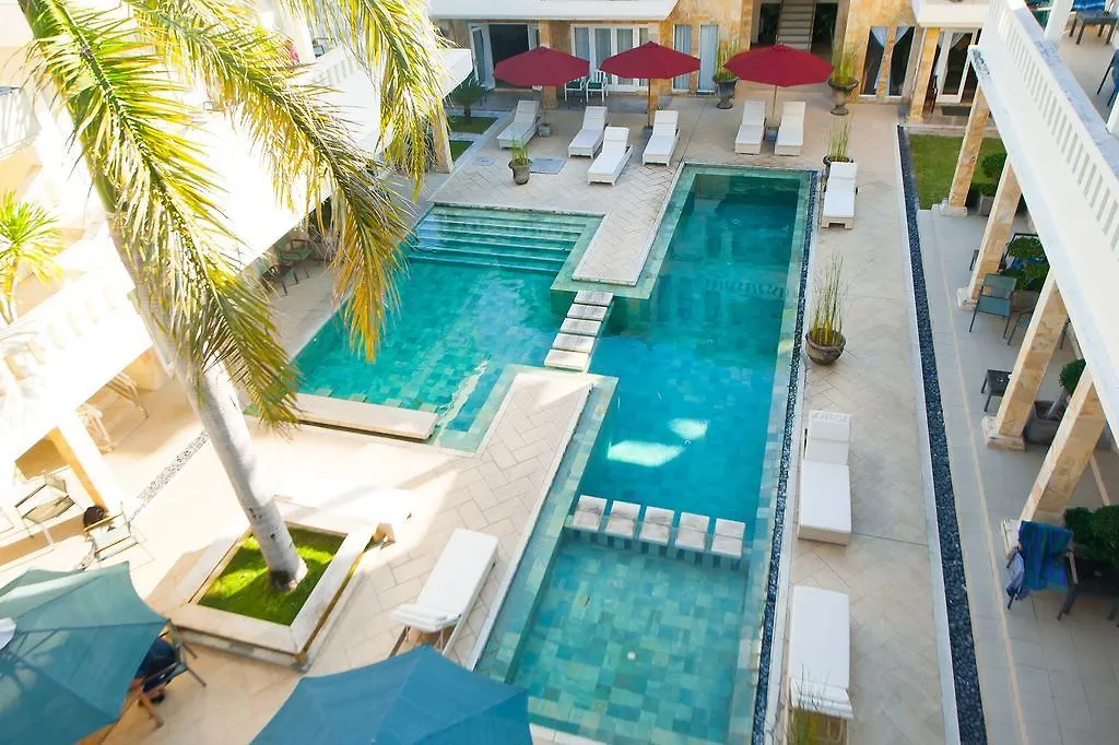 Bali Court Hotel & Apartment Legian  3*, Legian (Bali) Indonesia