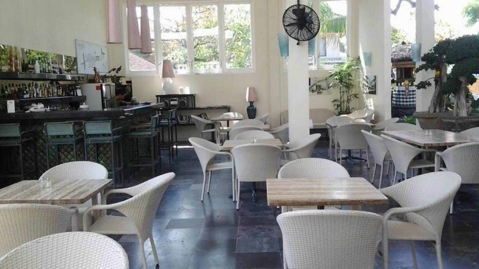 Bali Court Hotel & Apartment Legian